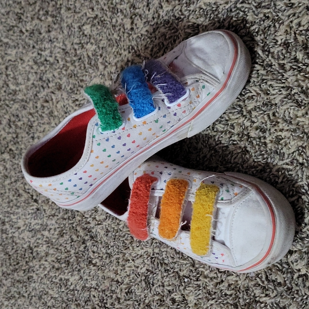 Van's little girl size 1